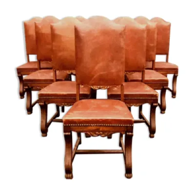 Suite de huit chaises - style