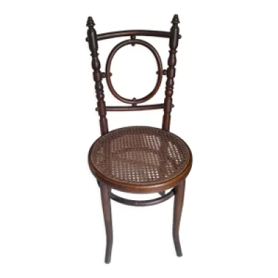 Ancienne chaise de bistrot