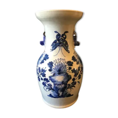 Vase balustre en porcelaine - blanc bleu