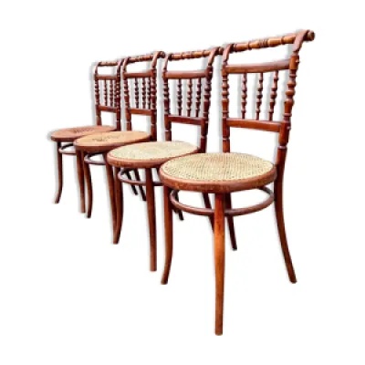 4 chaises en bois courbé