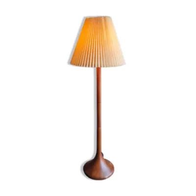 lampadaire danois sur - bois