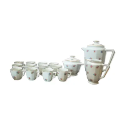 Service à thé en porcelaine - motifs fleurs