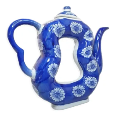 Théière asiatique ancienne - porcelaine bleue