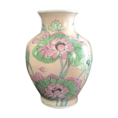 Vase à décor de lotus - hauteur