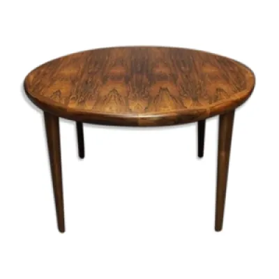 Dating back to the 1960s - rosewood table
