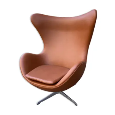EGG Chair design Arne - cuir