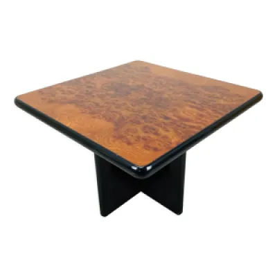 Table d'appoint bout