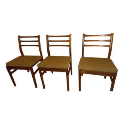 3 chaises meredew furniture vintage