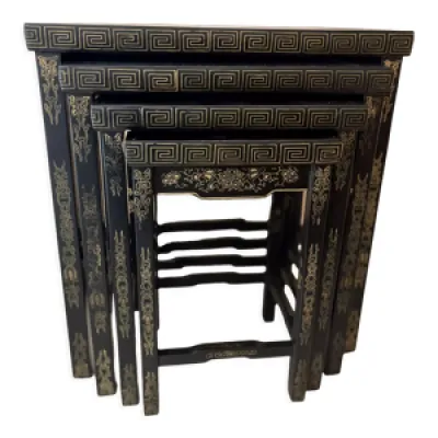 4 tables gigognes motifs - chinois laque