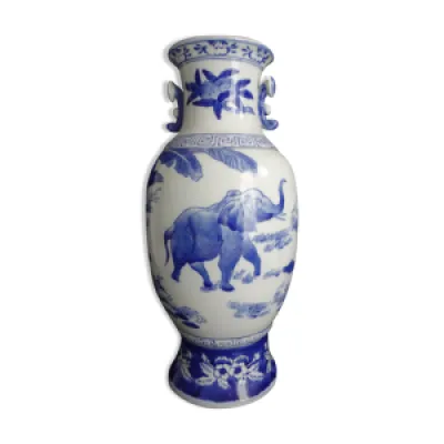 Vase en porcelaine de - blanc bleu