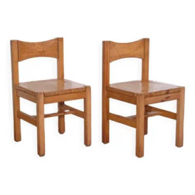 Paire de chaises modele