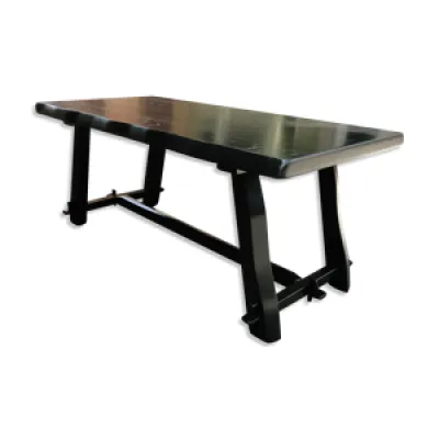 Table brutaliste noire - orme