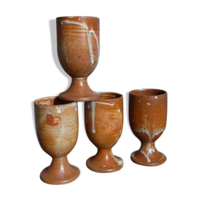 Quatre mugs de potier - vintages