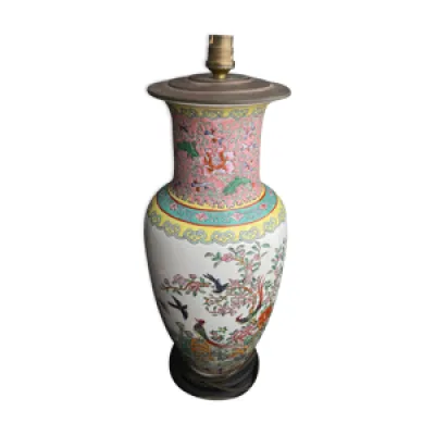 Vase en porcelaine à - polychrome