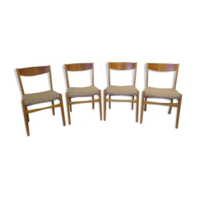 Set de 4 chaises suédoises