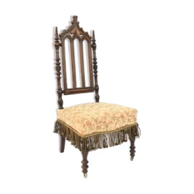 Chaise nourrice - style gothique