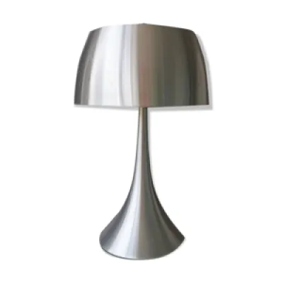 Lampe table conception
