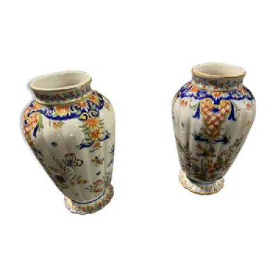 Paire de vases en porcelaine - rouen