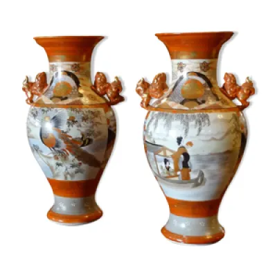 Paire de vases en porcelaine - h37cm