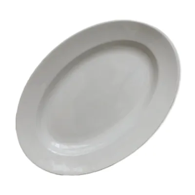 Plat ovale blanc en terre - fer