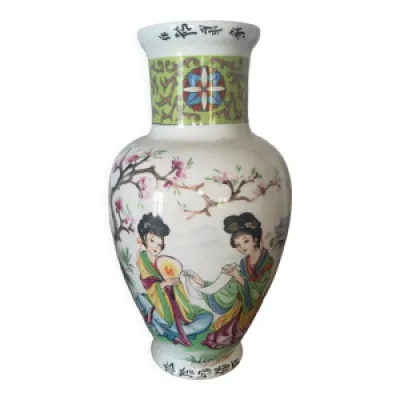 Vase japonais en porcelaine - fleurs