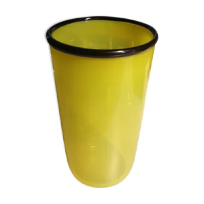 Vase en verre soufflé - verrerie