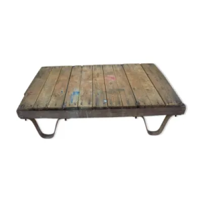 Vieile palette industrielle - bois table