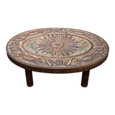 Table pierre de lave piétement bois table ovale vintage