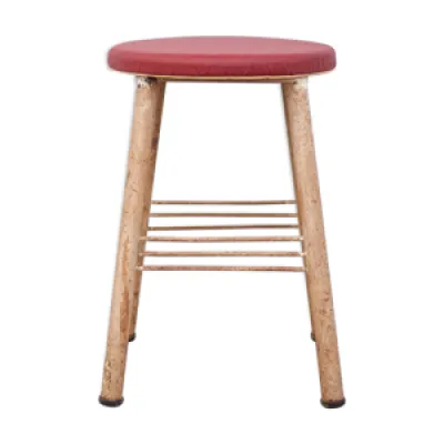 Tabouret vintage en fer assise skaï rouge industriel, d'appoint, stool