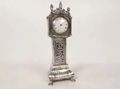 Horloge de parquet miniature
