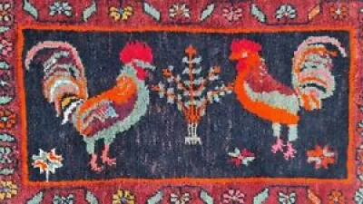 Antique Rug, small area - animal