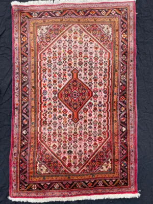 Beau tapis persan Qöm - persian