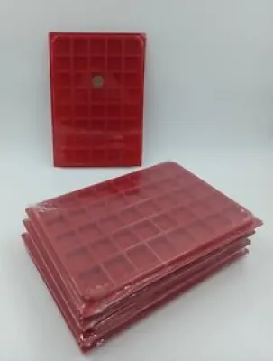 LOT 50 BOX PLATEAUX cases
