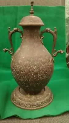 Vase / urne antique chinois