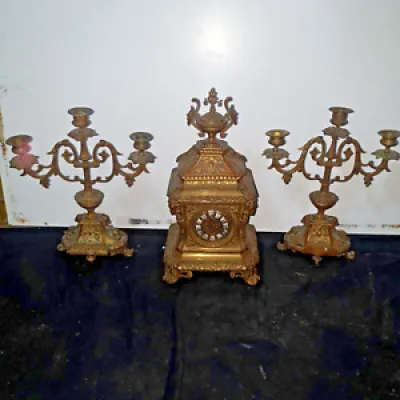 Pendule Bronze Garnitures - clock