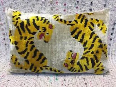 Tiger Ikat Velvet Pillow, - cover cushion