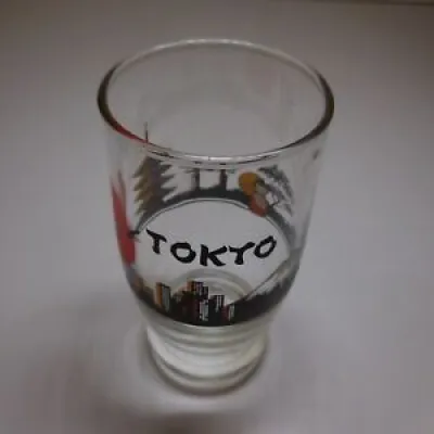 Verre eau cocktail ville - tokyo