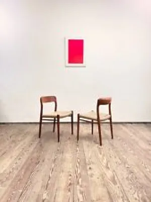 2 chaises design danoises - moller