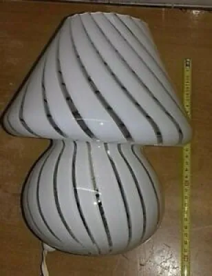 Bellissima lampada tavolo - spirale