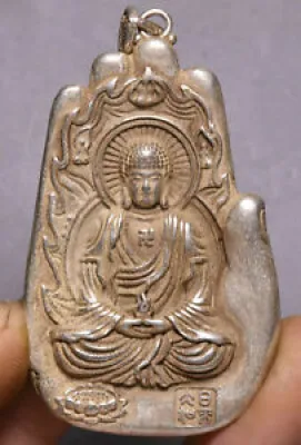 Pendentif main bouddha