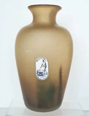 Vase en verre teinté - bouche