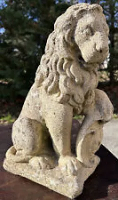 Lion Ancien Sculpture - ciment