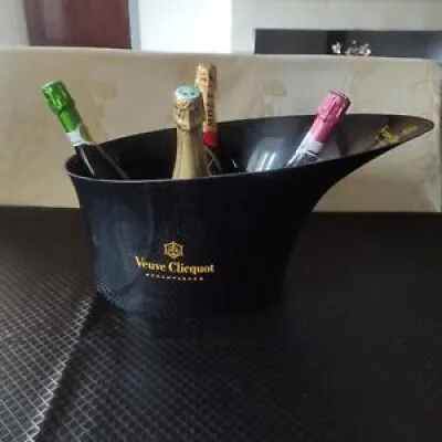 Vasque Champagne Veuve - ice bucket