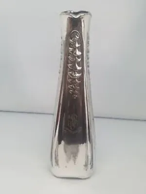 Vase soliflore en métal - muguet