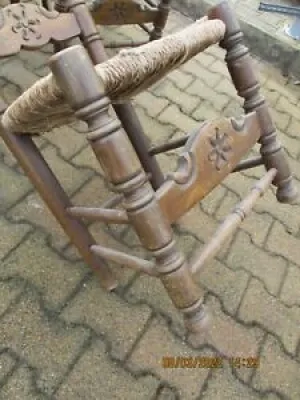 Chaise paille bois sculpte - paillees