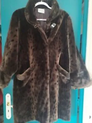 Luxueux manteau 123  - imitation fourrure
