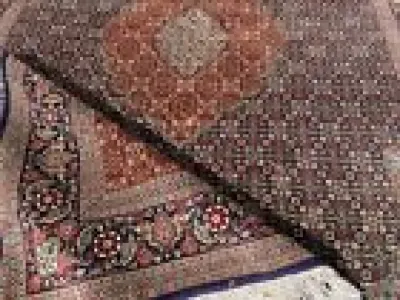 large tapis persan soie