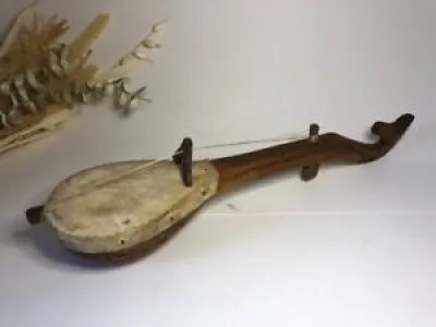 Gusle ou Guzla instrument musique