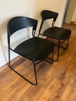 Set of 2 Stackable chairs