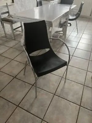 Fauteuil (armchair) marco